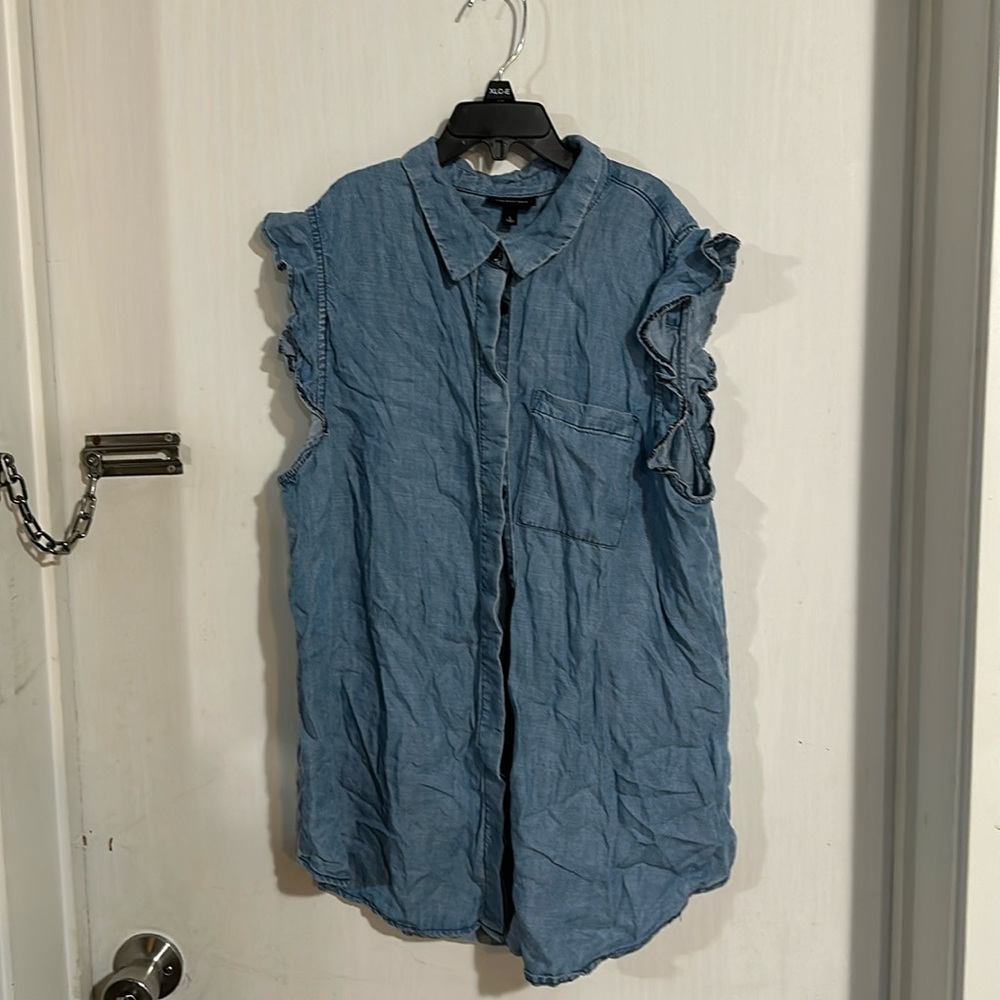 Who What Wear Ruffle Sleeve Chambray Tank